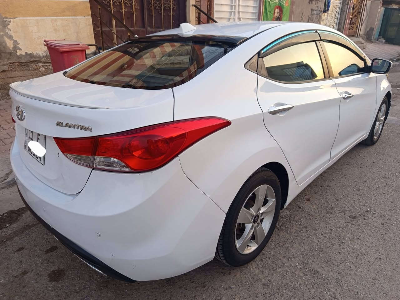 إلنترا خليجي موديل ٢٠١٣ رقم بغداد انكليزي ١-محرك ١٦٠٠                                              ٢-كير ومحرك كفالة                                   ٣-تبريد تدفئة ممتاز                                     ٤-صدر خلفي امامي جديد                                 ٥- تايرات نظافة٩٩%                                 ٦-جرس سرعة ١٢٠                                    ٧-سنوية بسمي نافذة شهر ٥ /٢٠٢٨                    ٨- تبديل بنيد فقط سونار داخل المنشور        السعر ١١٥ $ وبيها مجال حك الجية             العنوان بغداد /حسينية الراشدية               للاتصال موبايل ***********
