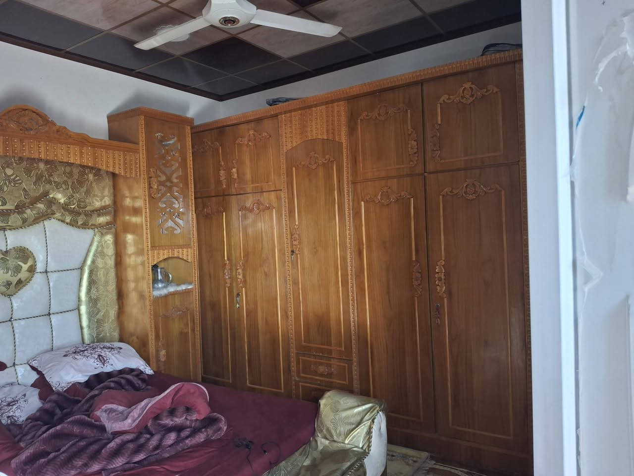 دار سكني كارت مشمول بل تمليك مساحه ١٠٠متر مربع واجها ١٠وعمق ١٠ يحتوي على غرفتين نوم واستقبال ومطبخ وصحيات وبيتونه كبيره كراج مقابل حديقة خدمات ماء كهرباء تبليط السعر 60وبي مجال العنوان حي السماح الثانيه قرب مدرسة الإمام الزهري البيت ركن على شارعين
***********
***********
