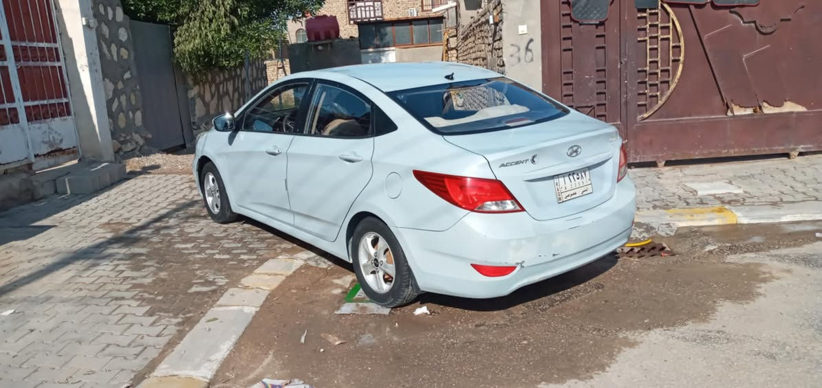 السلام عليكم ورحمة الله
للبيع اكسنت ٢٠١٥ خليجي 
رقم مثنى 
مكينة 1400
تحكم ستيرن 
مري كهرباء
كير مكينة تبريد تدفئة كفالة 
السيارة كفالة عامة من الصبغ والتبديل 
عارضها ب 87 وبيها مجال بسيط 
مكاني الديوانية 

***********
