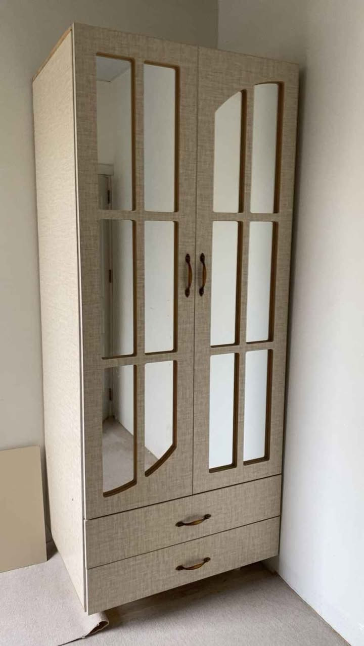 تاقمی سیستەمی نوستن لەگەل جێ پێڵاوێک بۆ فرۆشتن زۆر تازە ماوەتەوە بێ کێشەیە بۆ تازە ماڵ دەرەجە یەکە

سعری ٤٥٠ هەزارە

*********** السليمانية, العراق
