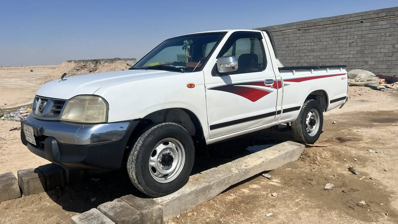 السلام عليكم ورحمة الله وبركاته للبيع نيسان موديل2013رقم ميسان مداور  ثاني يوم سياره جديده وجاهزه ماناقصها شي  محرك لاتنقيص ولا تبخير اكسن كفاله كير كفاله تخم تاير جديد  (جاهزه) سعر 90وبيه مجال مكان البصره مزارع اللحيس.للستفسار📞
0788 159 385‬5

‭0781 416 3130‬
