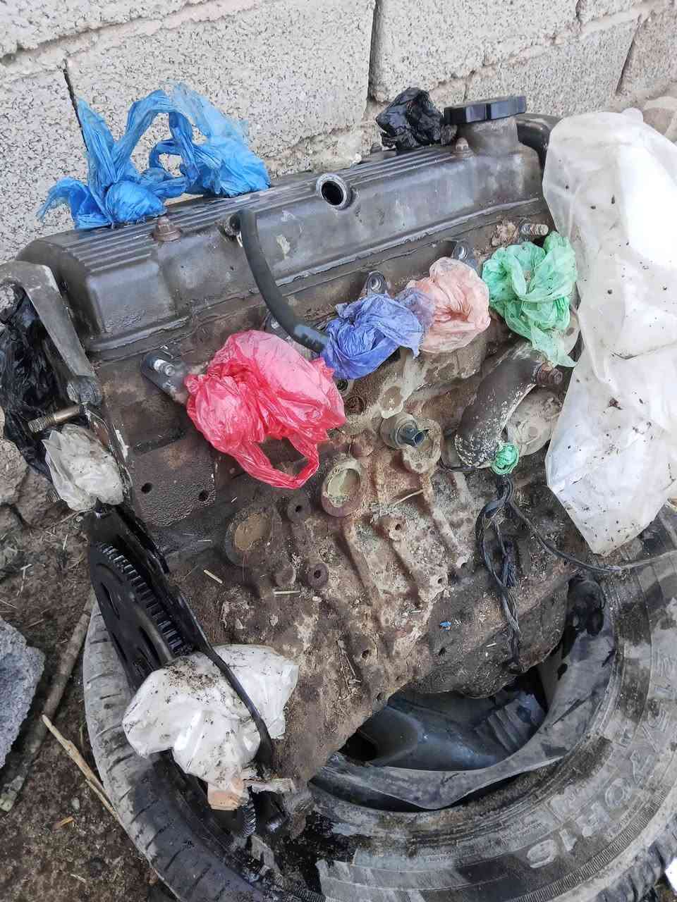 السلام عليكم مكينه وكير للبيع كير شغال ب250 وبيه مجال المكينه تبخر بيها تنقيص 150 بيها مجال.  مكان واسط قضاء الحي 

***********
