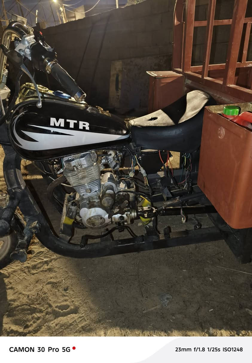 السلام عليكم ستوته MTR ادوات موديل 2015 محرك مجفت غراضها كلهه بلادي صدر جديد كهربائيات كلهه شغاله شاصي نضيف بدي مصبوغ الغراض كلهه جديد السعر 750 بيهه مجال 
العنوان بصرة كرمة علي


**إذا كنت صاحب هذا الإعلان وتريد حذفه لأي سبب، رجاءا أرسل رسالة إلى الدعم الفني**