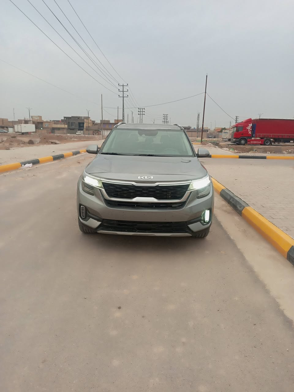 كيا سليتوز 23للبيع حره بدون رقم فول السياره واحد على واحد تشغيل عن بعد فتحه شاشه جبيره اربع انضمه قياده بالكير اربع رادارات كامره دواره سايد بريك كهربائي دخول ذكي كشنات جلد كهربائيه تدفئه اناره لمس بدون ايرباك دشبول واستيرن فقط برده وكشن تبريد ابلادي لايتات اصليه بلاديه ليبل واحد بدون تبديل اي قطعه بدون شواصي فقط تصليح خارجي   مكينه 1600تيربو  السعر 130وبيها مجال رقم المبايل *********** مكان السياره بالكوت بيها صبغ مكانات بسيطه موضحه بالصور صبغ جاملغ الامامي الايمن ونص من الباب الاماميه وصبغ بالتكم فوك البيبان بالايمن والايسر الاماميات
