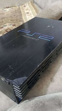 بلاي ٢ • معاه ٣٠٠ لعبة