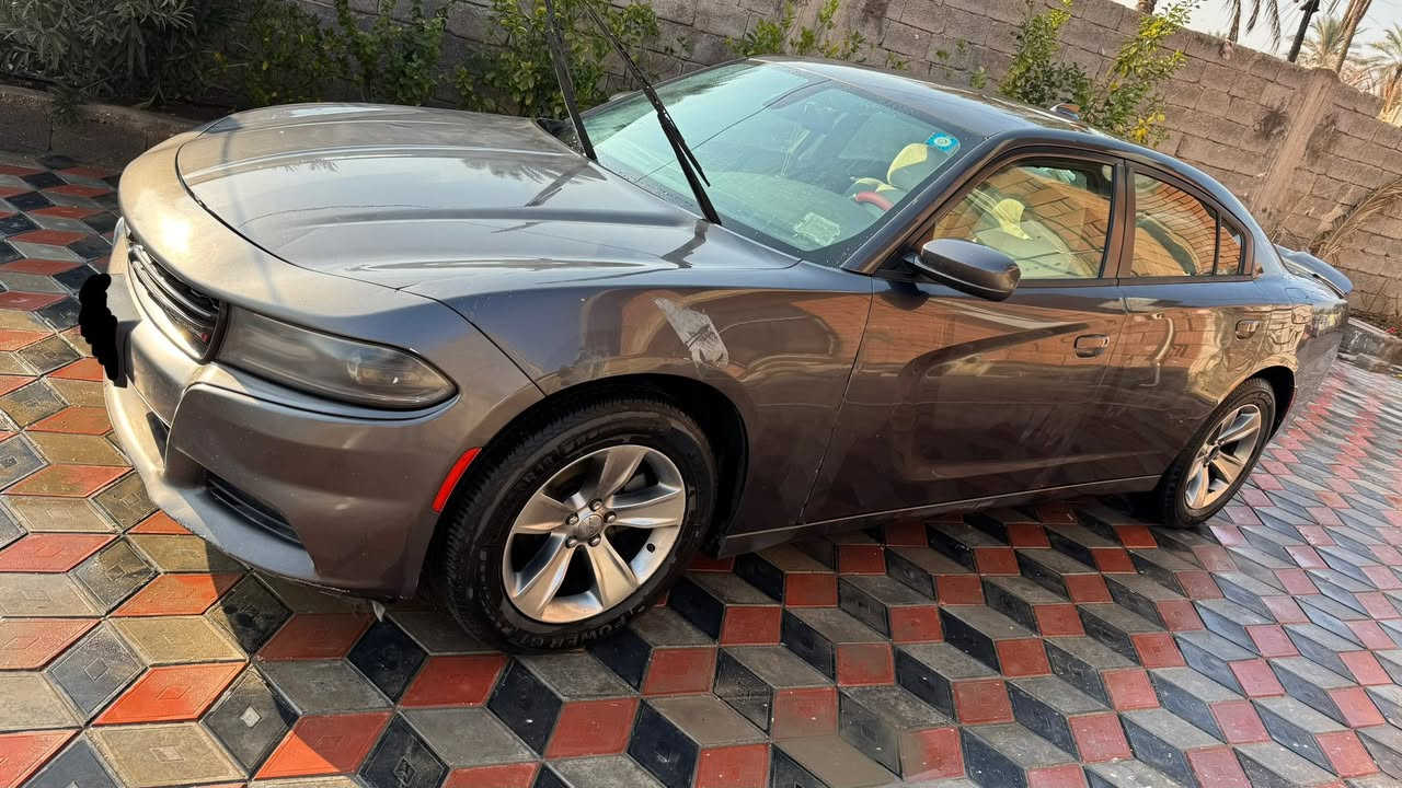 السلام عليكم 
للبيع فقط بدون مراوس
جارجر موديل 2016
رقم بغداد
مواصفات sxt
السيارة كفالة هنا صارت بيها طخة بالجاملغ الامام وبدلته نفس اللون والجاملغ القديم موجود وصور الطخة موجودة.
(اي استفسار الخاص مفتوح )


**إذا كنت صاحب هذا الإعلان وتريد حذفه لأي سبب، رجاءا أرسل رسالة إلى الدعم الفني**