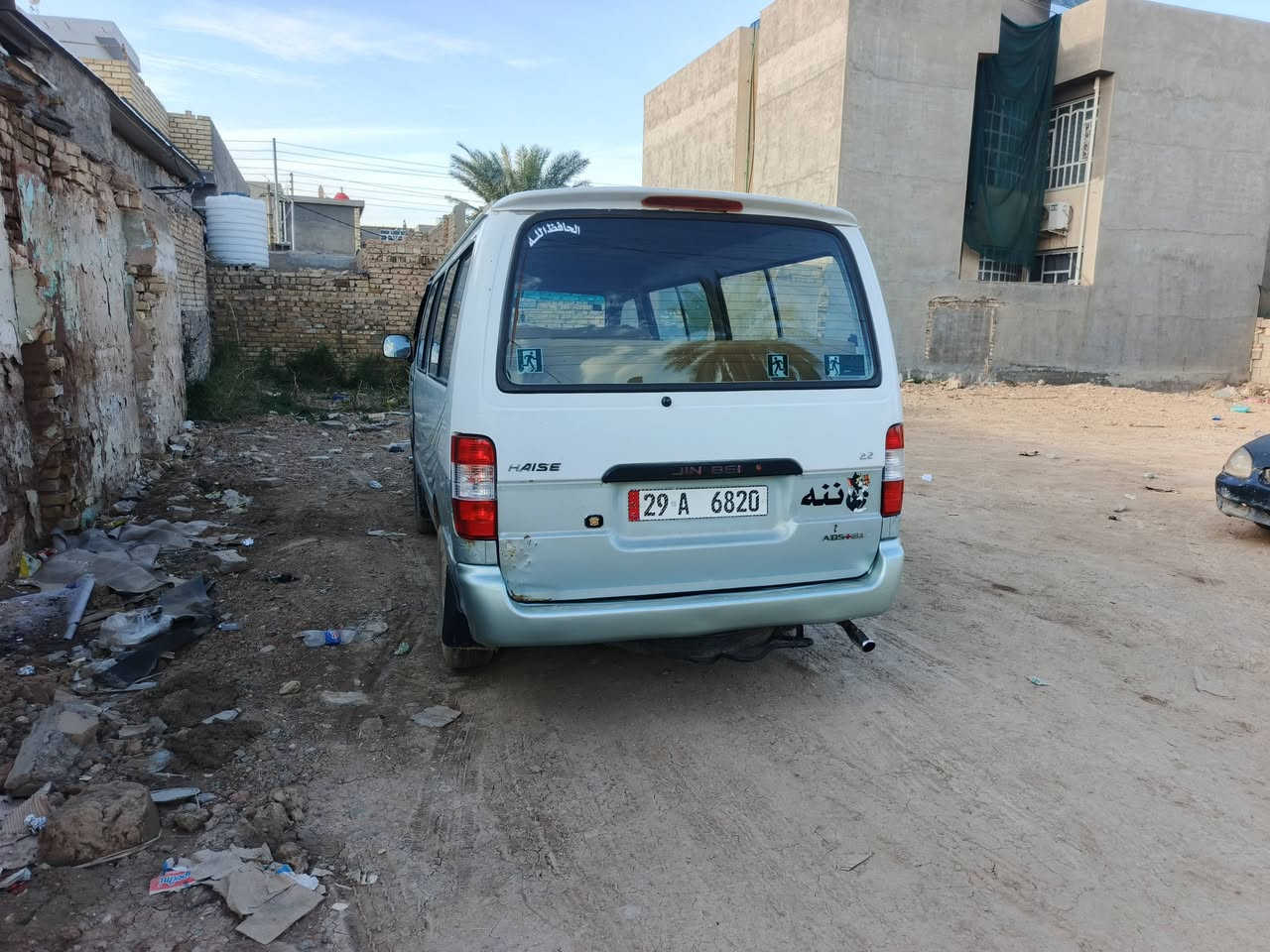 السلام عليكم جنبي 2010
رقم واسط سنوية ال 2028 
مصفرة هيئة وغرامات 
 صدر 85 /100
تخم تاير جديد 
دوشمه ارضيه خشب جديدة اصفاح جدد 
باتري جديد. 
كهربائيات شغاله سستم سماعات كامل ودمام 
 عنوان بغداد ناحية الوحده قرب مجمع بسمايا 
***********
