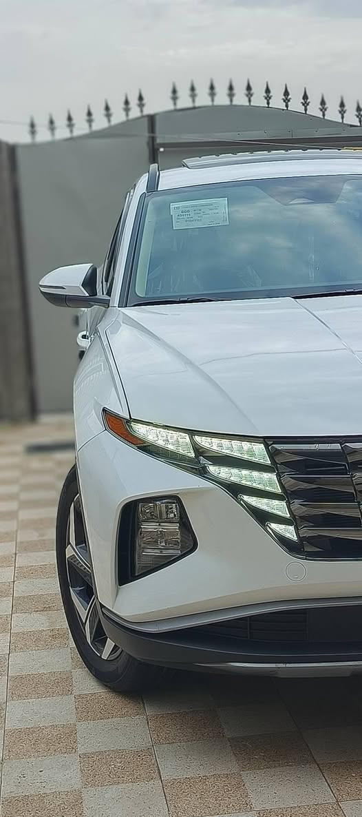 السلام عليكم/توسان لبيع فول 1+1 موديل 2024 بدون رقم السياره السعر 220 وبيه مجال
***********بي وتساب
***********
