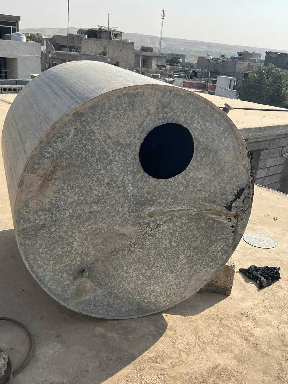 سەروژێرکردنی تانکی ئاو نەوت بەباشترین شێوە 
چاک کردنی هەموو جۆرە تەنکیە لە شوێنی خۆیدا 
سەروبنکردنی تەنکی بۆ ماوەی چوار تا پێنج ساڵێکی تر بەکاری بێنەوە ***********
