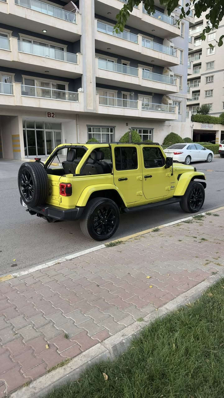 jeep wrangler sahara 4*E plugin hybrid
مۆدێل ٢٠٢٣

38,000mile ڕۆشتووە

کوشن جلد و هیتەر 

سوکان هیتەر

ڕاداری ئاوێنە 

ئۆتۆ ستۆپ

ئەداپتڤ کروس کۆنترۆڵ

یەک چەمەلەغی دوای بۆیاخە ێناو بێ ئێرباگ

نرخی ٢٨٣ وەرەقە
***********
