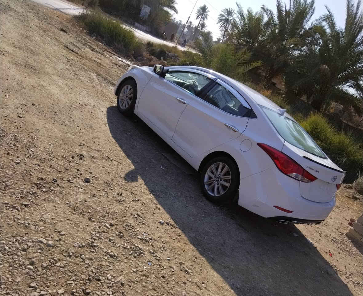 السلام عليكم.. النترا 2015 خليجي رقم انگليزي بأسمي جاهزه من كلشي مكينه گير ع الشرط تبريد ثلج.. السياره بيها صبغ عام.. مكانها الديوانية قضاء الشاميه.. السعر ٨٠ وبيها مجال قليل جدا.. اي استفسار ع الرقم ***********
