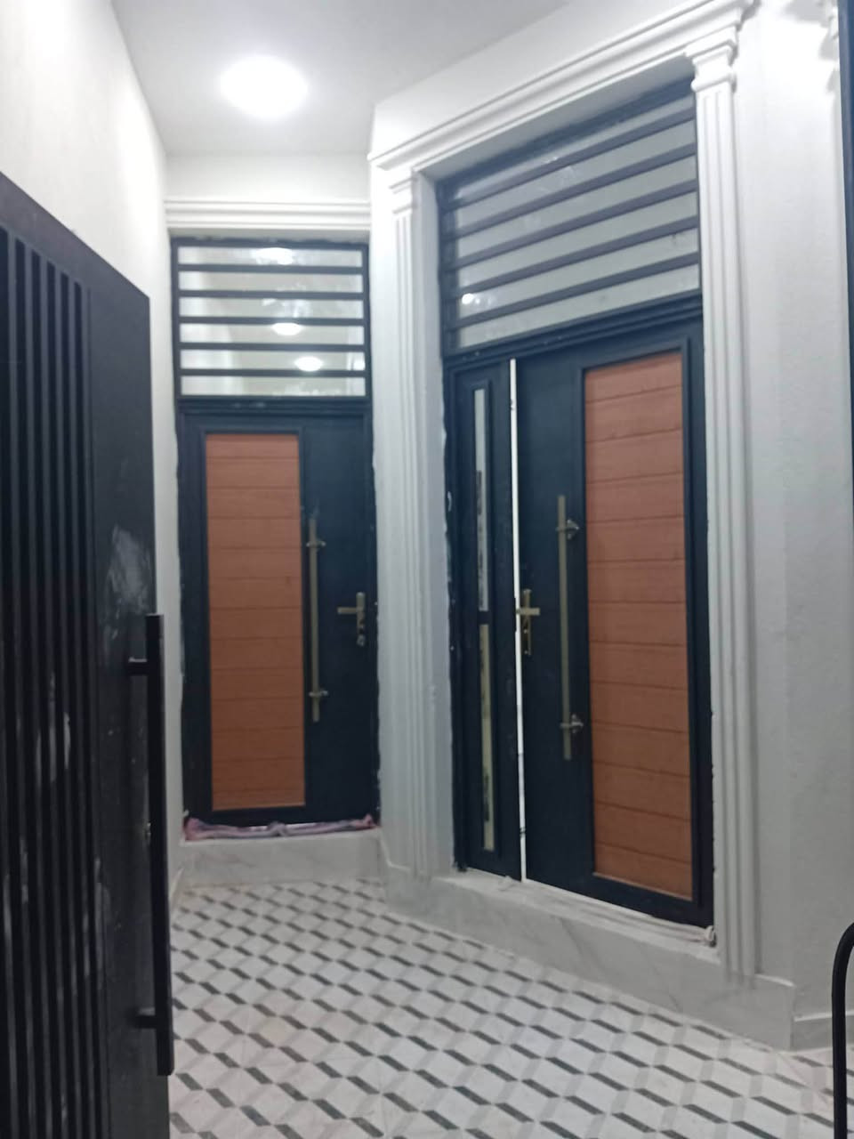 🏡 بيت للبيع – الخاجية 6000

للبيع بيت غير مسكون، بناء نظيف وجاهز للسكن.

📐 المساحة: 100 م²
💰 السعر: 115 مليون دينار
✅ يوجد مجال بسيط بالسعر للمشتري الجاد.

للاستفسار أو المعاينة، يرجى التواصل على الخاص.


**إذا كنت صاحب هذا الإعلان وتريد حذفه لأي سبب، رجاءا أرسل رسالة إلى الدعم الفني**