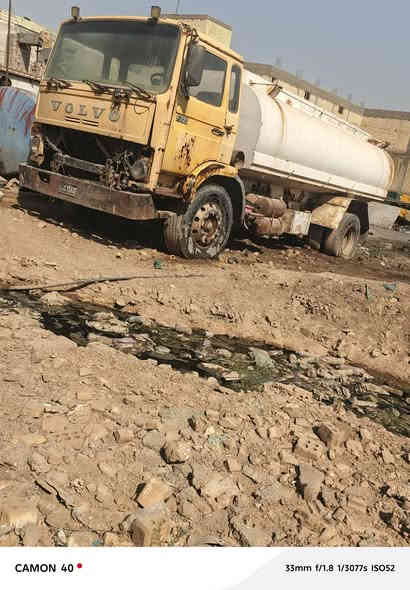 سلام عليكم دنكر فالفو للبيع موديل ٩٢سعر ٤ملاين ونص وبي مجال مكينة شغالة سعة تخزين التانكي ١٥الف مابي خياس ولا زرف تانكي جديد سيارة شغالة تمشي كير ٨نمر فقسة ودكمة رقم اسود يعني كوم حديد تعهد حالة سرقة عشائر العنوان واسط صويرة قرب سيطرة الج اتصال ***********
