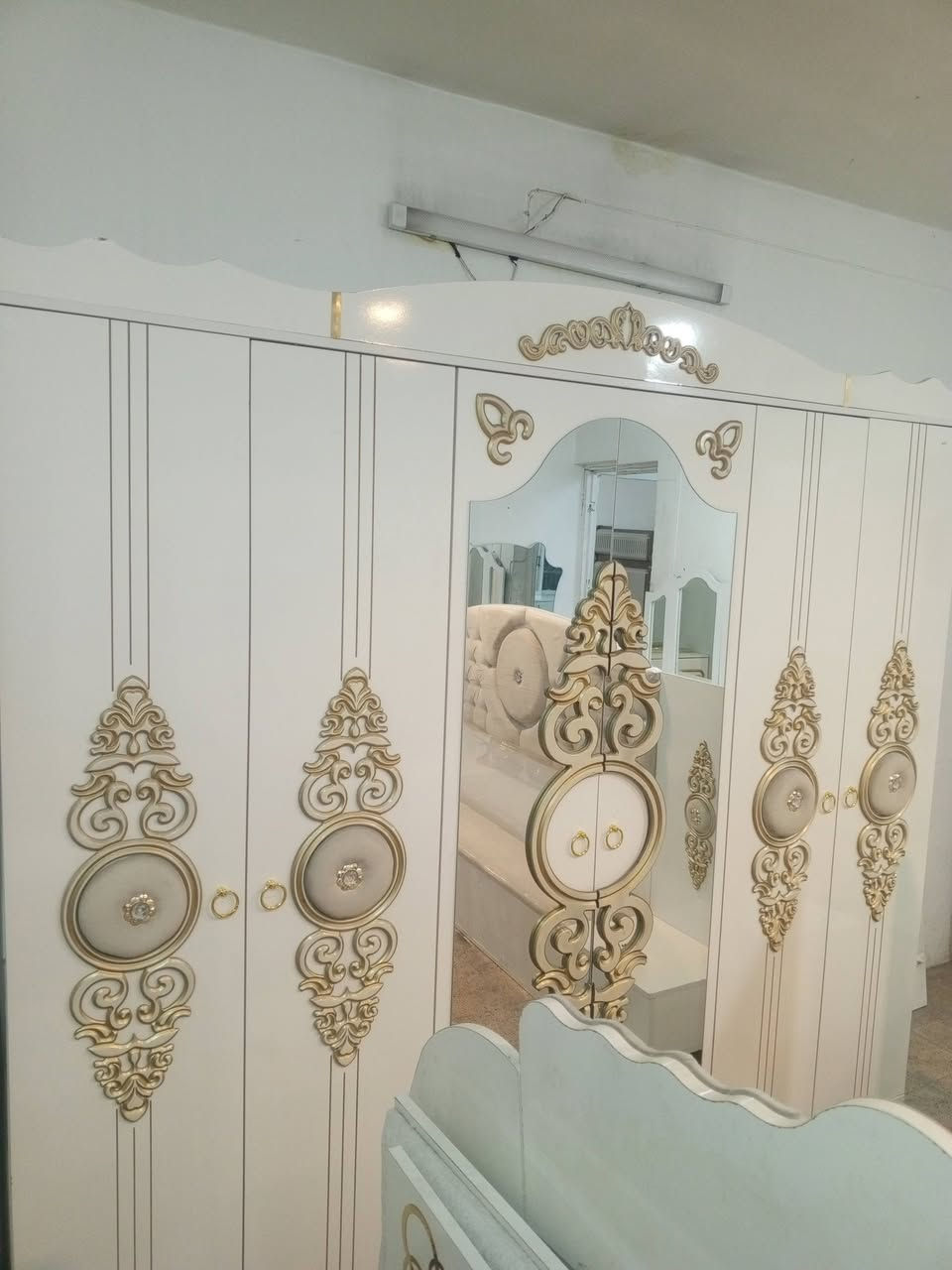 غرفة نوم تركي مستعملة تتكون من 8 قطع نظافة 100%100...
عنوان المعرض.   
معرض الحياة ..موصل سايدين القادسية الثانية مجاور مجمع الضمان الطبي او شركة أسيد للاتصال او الاستفسار ***********
***********
يتوفر واتساب الشد والنقل مجاني داخل الموصل وضواحيها
