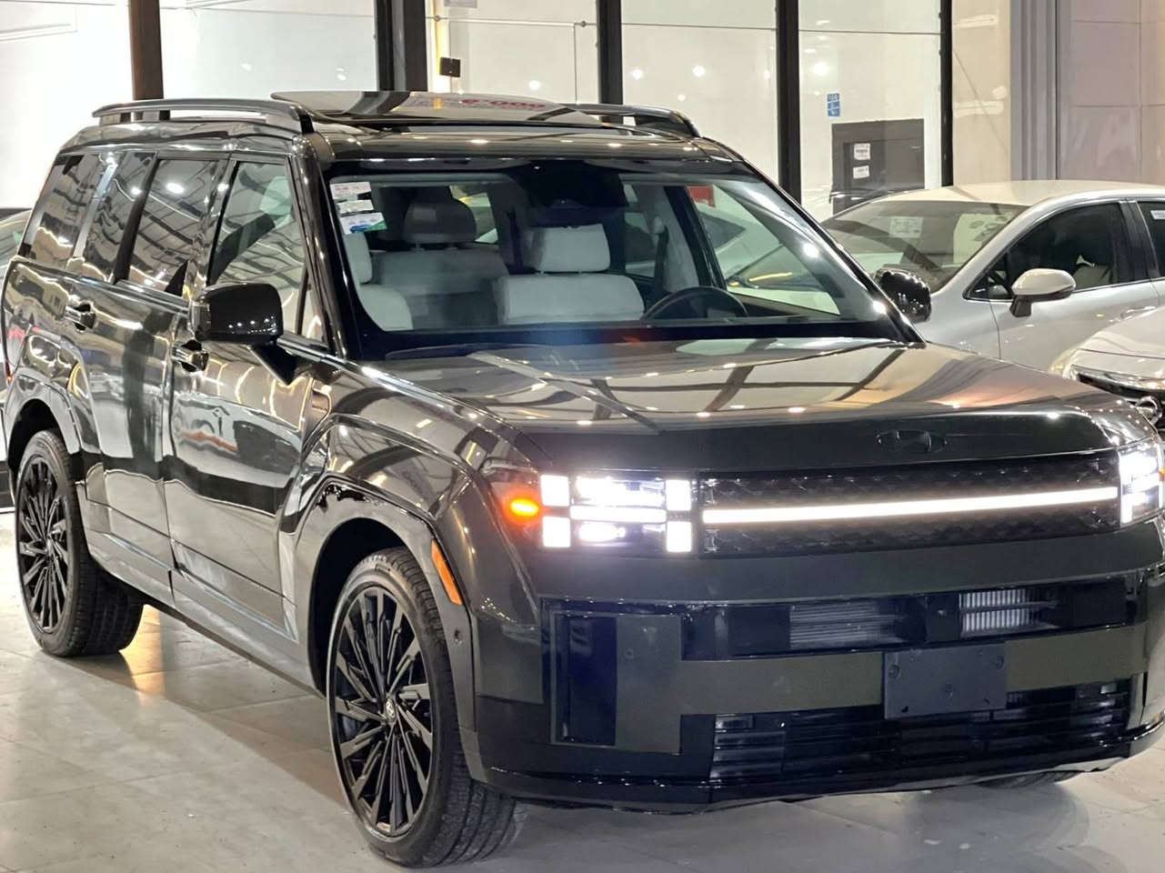 ســــــلام عـــلـیــکـم
هــــــونداي سـنـتـافـي كـلـكرافي فول 
مودیل 2024 شکل جدید
فول فول مواصفات 1/1 
ســعـر : [ 218 ] ورقە فـقط بی مجال
سـیارة بجم خلف كبس شرط 💯
لون مومیز زیـتـونـي
سـیارە بیها جملغ و باب خلفی سبوغ نوص باب سکن ✔
مکانین سخیر تعدیل بارد 
مـاشـیة عشرتالاف بعد ماماشی 
مواصفات فول فول ⬇
بسمة 
بریك بسمة 
دبل بانوراما 
داتاشو امامی
خمس کامرات 360 درجە 
مرایە: رادار + ایشارە + شفت 
داخل لونین زیتونی + کریمی 
داخل لید کامل 
پردات خلفی 
کشینات حار + بارد 
تتفیو تبرید 
کشینات خلفی هیتر 
کیشینات  کامل کهربایی
كشینات جلد 
کشن vip
داخل مـلکی
سبعە راکـب 
شاشە متواصل کبیر
کیج الکترونی 
تلات نیضمات 
نورمان ایكو سبورت 
وایرلیس مبایل 
ستیرین هیتر 
ستیرن شفت
بوابة امامی 
سندوق شفت كهربایی
سقـف شـامـو 
لایت لید LED زینون لادی 
بگلایت لید 
حساسات امامی خلفی 
رادارات امامی خلفی جانبی 360 
ویل کروم
بلاک توپ کولە اسود  
تربرید تلات قتع 
بعد بیها هوای مواسفات 
عنوان اربیل داخل معارض 
*********** واتساب فایبر 
*********** کورک فقط
