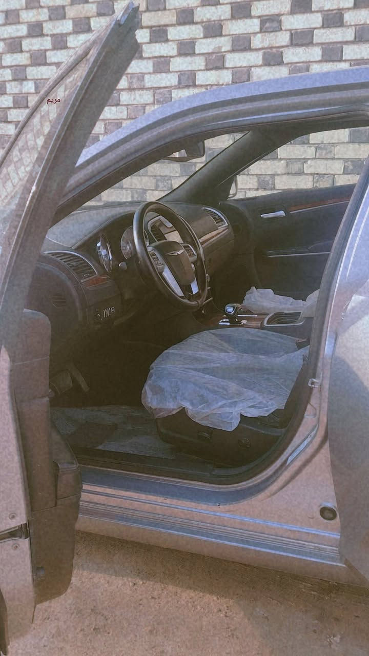 اوباما ٢٠١٤ مكفوله السياره ما مدفوع كمركه حداديه ومكينه اوكير كله جديد حتا العربانه مبدله مال ٢٠١٨ سعرهه ١١٥ اوبيه مجال قليل ***********
