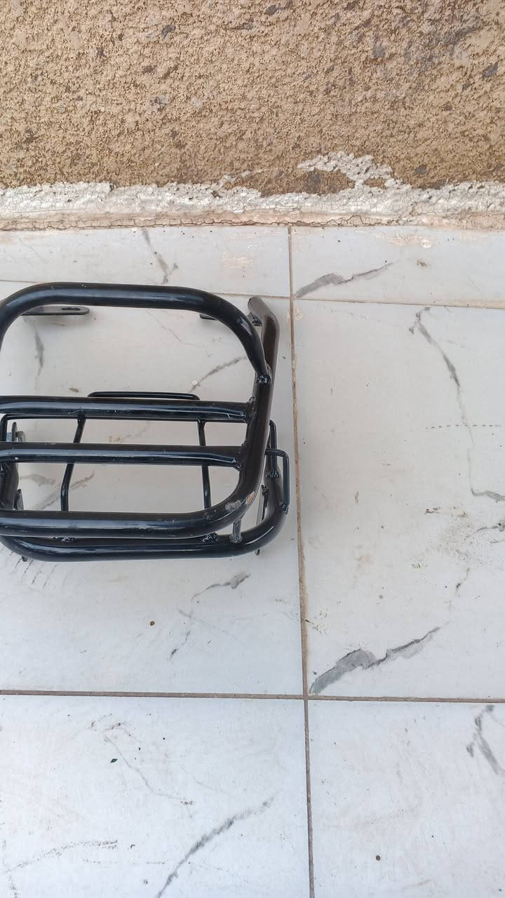 السلام عليكم اخوان اقواس مال دراجه للبيع 5 وياهن الراصطه مالتهن كاملات تغليف ونشرات وهاي حمايت وجه الدراجه جديده للبيع السعر خاص او تتصل على هذا الرقم ***********
