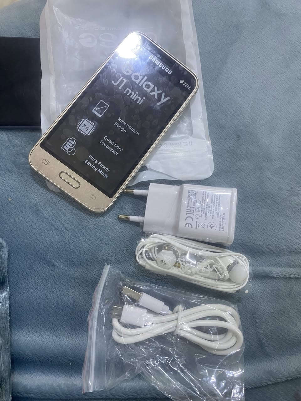 كلكسي J1 جديد مامستخدم غراضه ويا ٣٥ الف لوك وشغال كامل


**إذا كنت صاحب هذا الإعلان وتريد حذفه لأي سبب، رجاءا أرسل رسالة إلى الدعم الفني**