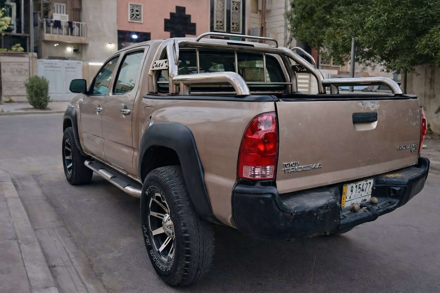 تيوتا بيك اب تاكوما 2008 دبل قمارة محرك V6 اوتماتيك المحرك والكيرهة نفسة يجي مال هايلوكس ال6 سلندر نفس المجموعة السيارة تراي ميكانيك كلة جاهز رقم بغداد تحويل ثاني يوم السيارة بيهة صبغ حزام  دواخل مكفولة 

الموقع بغداد حي الخضراء 

السعر 105 ورقة 

 اي استفسار الاتصال على ***********
