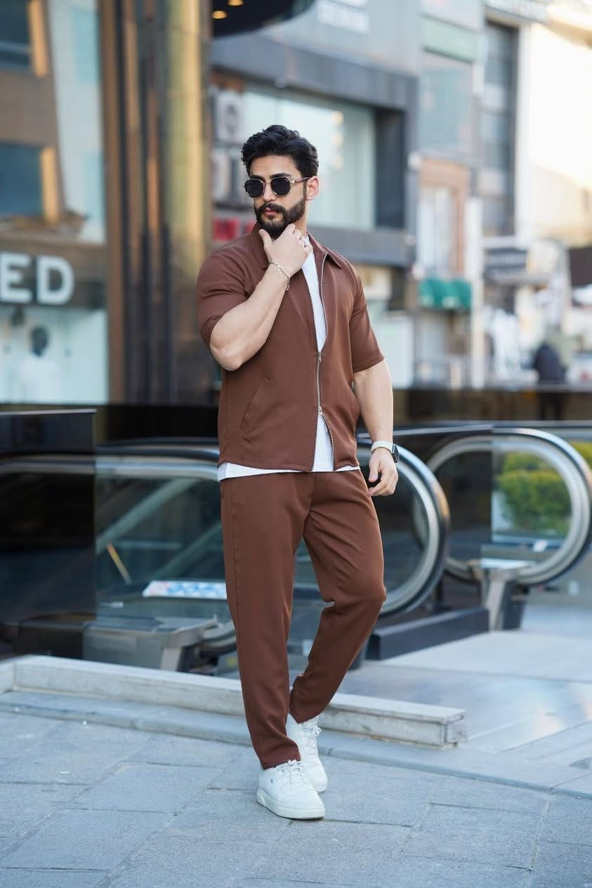 سوت  رجالي تركي
خامه الاصلي 

سيري    S M L XL XXL

الشد 15 قطعه ب368 الف 

بدون تكرار الاسود


**إذا كنت صاحب هذا الإعلان وتريد حذفه لأي سبب، رجاءا أرسل رسالة إلى الدعم الفني**