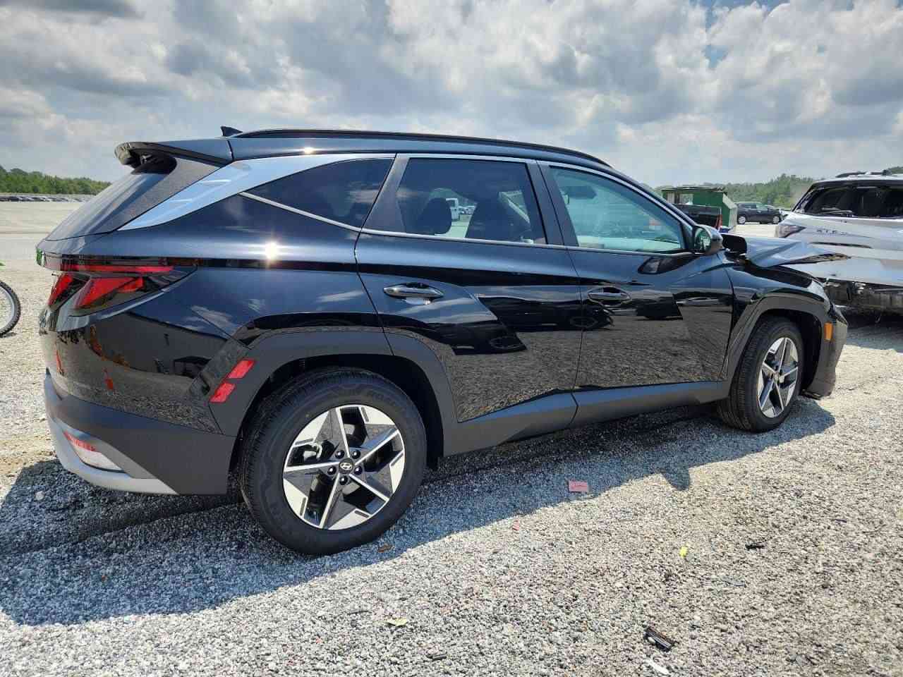 توسان موديل 25
السعر 143مصلح بدون كمرك 
ترهم شهداء او حره 

***********🟢واتساب
***********》🟢}{
كروب واتساب متوفر سيارات داخل الكروب متوفر سيارت
https://chat.whatsapp.com/DOvXOqYJsLL1PyHJkViq12
كروب  فيس شركه دايتونا لستيراد

https://www.facebook.com
كروب بيع مباشر
https://chat.whatsapp.com/E29EvOxmWAAIdz6uFt2cjI?mode=hqrt2
