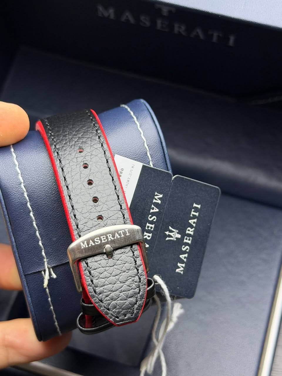 MASERATI
اصلي اورجينال ايطالي 
كاملة المرفقات الاصلية غير مستخدم  
سير جلد طبيعي اصلي مختم 
سنتر ثواني منفصل 
نظام 12،24 ساعة 
تاريخ شهري 
ارقام واميال لامينوس 
مقاومة للماء 100 متر 
ستانلس ستيل بالكامل 

⭕️السعر مناسب جداً للمهتمين 

ملاحظة / جميع الصور من تصويرنا للقطعه

cmYpIDWsqsvtUzegXU


**إذا كنت صاحب هذا الإعلان وتريد حذفه لأي سبب، رجاءا أرسل رسالة إلى الدعم الفني**