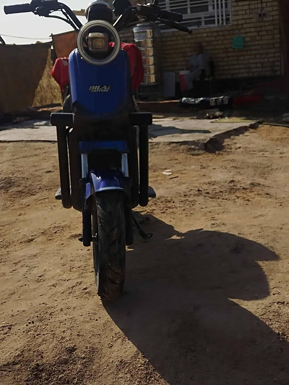 دراجه شحن فول مواصفات بيه اسويج وبصمتين بيه منفذ شحن التلفون وبيه لايت عالي وناصي وبي
لد اشاير شغاله دبل اشاير هم  شغاله وبيه درع حمالات رجل بيه خمس بطاريات جدد السرعه 65 حقيقي السعر 550وبيه مجال للشرايه للاستفسار هاذ الرقم ***********
