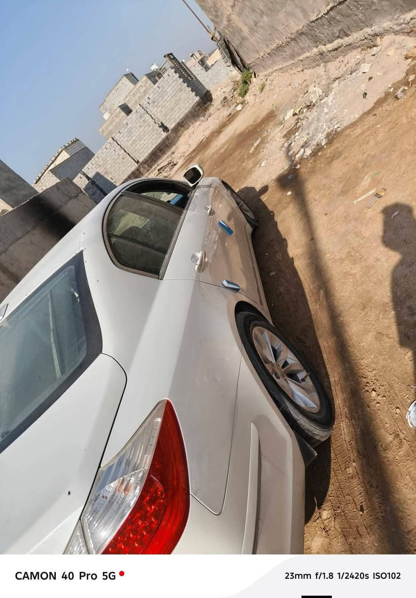 جنسزز مديل ١١ كفالة من كص متوم كامل سيارة جاهزة ما ناقصها شي فول مواصفات عنوان بصرة 
سعر 65 هاتف ***********
