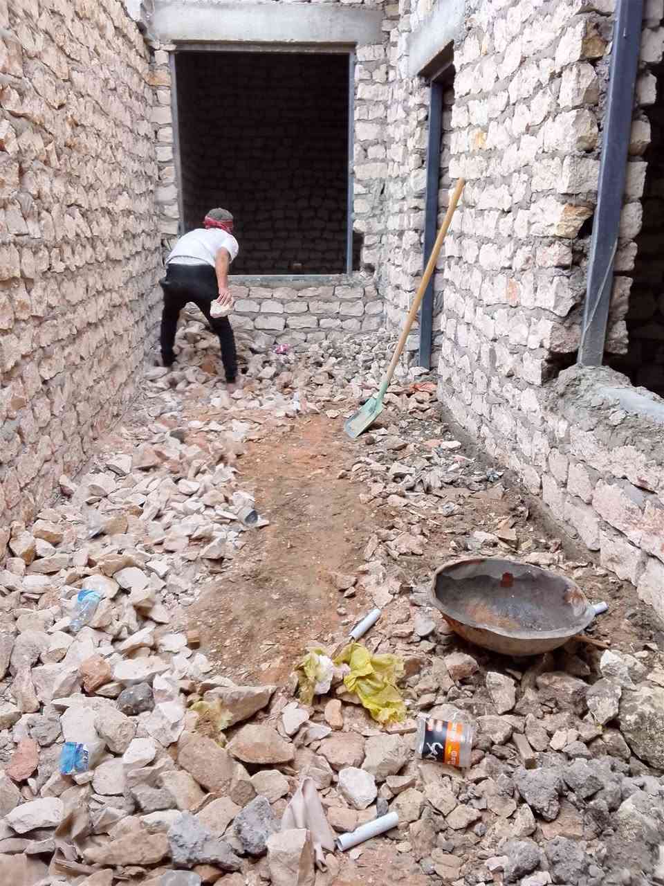 سلام عليكم  / يوجد كادر عمل جاهز/ تصعيد مواد/ تنضيف بيوت/ تفليش/ تكشيط/ تنضيف حدائق/ دفن نهري  / شقلنه ليل ونهار   /ومعداتنه جاهز/ ماعليك بس تصال على رقم  /     ***********
