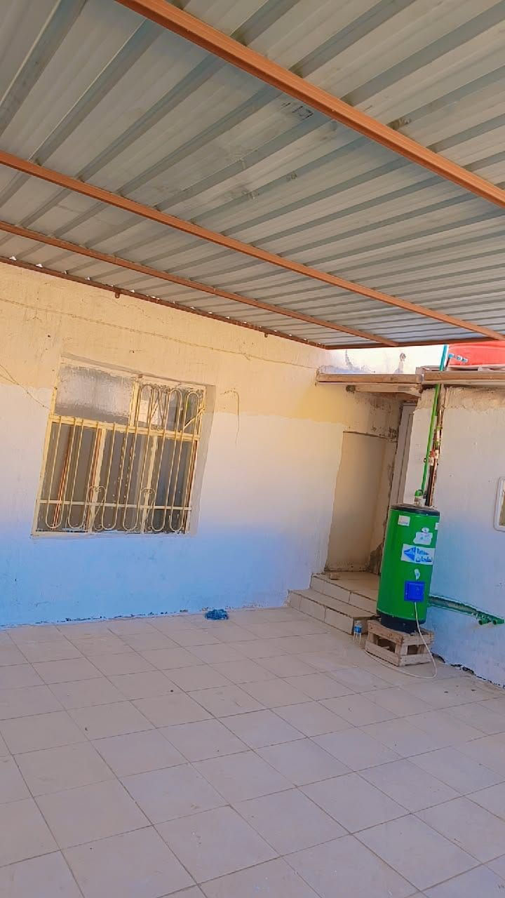 مشتمل للايجار شارع ٨٠ قرب القريه مول شارع مدرسة الاضواء طابق ثاني ٢٥٠ ايجاره
*********** للاستفسار
