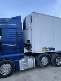 للبيع براد شمتز منفيس دخول  جديد شمالي  موديل 2016 سمك 5السعر ١٦٥. ورق...