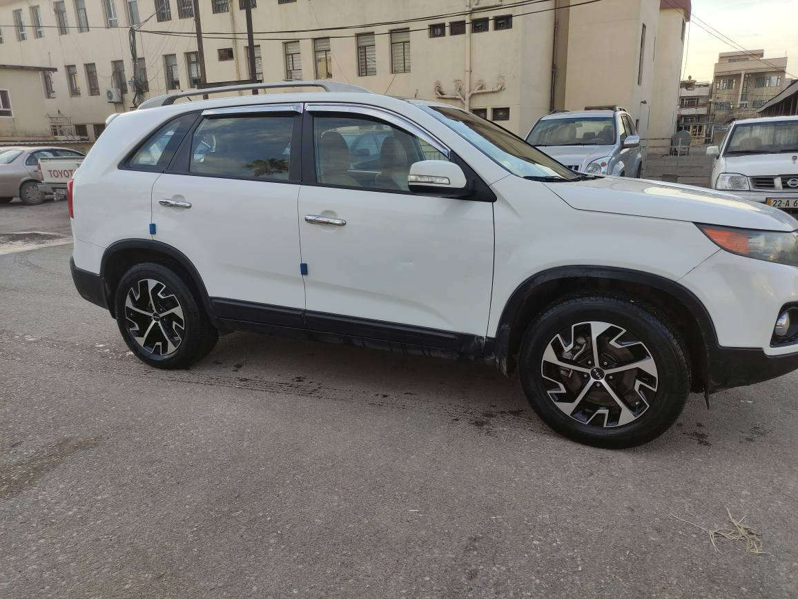 كيا سؤرينتؤ  فول مواسه فات 
2012
*********** السليمانية, العراق
