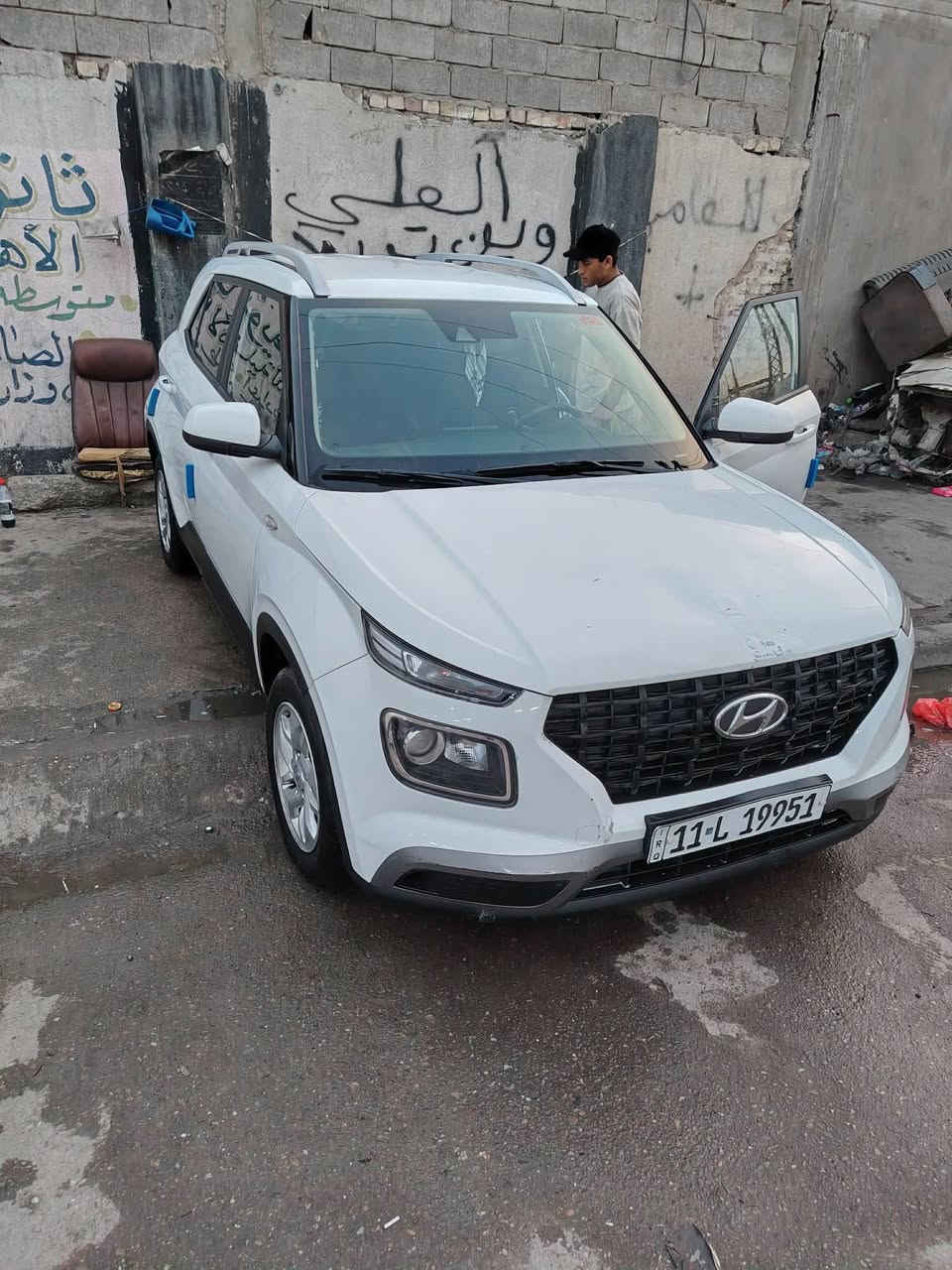 🚗 للبيع
هيونداي  فينو 2022

🌍 المدينة - بغداد –  شارع حيفا
•   🛣️  المسافة المقطوعة    -   30 الف مايل

------------------------------------------------------------ 

✅ المواصفات :

📅 الموديل: 2022
🛣️ الممشى: 30000 مايل

⚙️ المحرك: 1600cc دبل نوزل – أداء ممتاز واقتصادي
🧾 الضرر: شبر ب البنيد موضح ب الصوره
🛞 الويل: 16 إنج

• ناقل حركة أوتوماتيك سلس
• قيادة مريحة وهادئة
• استهلاك وقود منخفض
• شاشة وسطية مع نظام ملاحة
• مقاعد قماش مريحة
• تحكم ستيرن كامل
• مكيف أمامي قوي
• نوافذ كهربائية + سنترلوك
• مدخل USB وAUX
• مثبت سرعة  
السعر: 135 وبيها مجال 

هاتف: 0783893899


**إذا كنت صاحب هذا الإعلان وتريد حذفه لأي سبب، رجاءا أرسل رسالة إلى الدعم الفني**