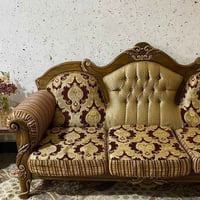 تخم ١٠ قنفات للبيع بسعر ٢٥٠ الف وبيه مجال للتواصل رقم تلفوني 077078149...
