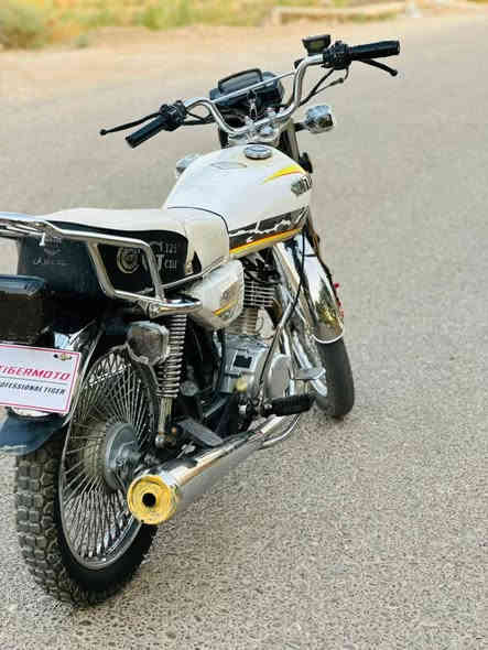 السلام عليكم ورحمة الله وبركاته
دراجه للبيع.(( تايكر سونك ))
دراجه أوراق اصوليه مكفوله موديل 2024
السعر 600 وبيه مجال للشراي
***********
*********** مكاني صويره شحيميه
