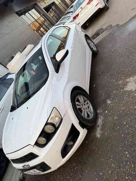 السلام عليكم
شوفرليت سونك 2012 خليجي للبيع 
السيارة فول مواصفات جام كهرباء / فتحة سقف /ABS 
السيارة بدون ضرر فقط المكينة مفتوحة ونضافتها كما موضح امامكم تايرات جدد باتري جديد  تبريد كلشي كامل  مكانها البياع وسعرها ب٧٠ وبيها مجال تجي وتدلل وهذا رقمي ***********
