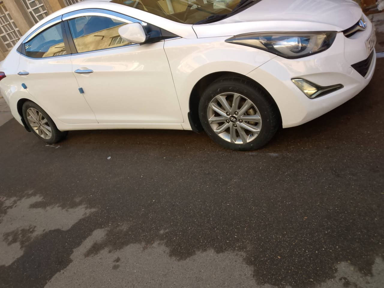 النترا خليجي موديل 2016   رقم بغداد الدولي سنوية بسمي مواصفات فتحة طكتين تحكم ستيرن جهتين  شاشة لمس كامرة دوارة  دركة اخياط داخل صاج تبريد قطعتين  مري شفط اشاير بالمري جام ملون كشنات مخمل ومدوشمهن ليت عدسة بلوجكتر زنون  لد امامي خلفي صدر امامي خلفي  
جديد  سيارة جاهزة متذب عليها لو ربع  ماشية 152
ويل كب  تخم تاير مكينة 1800 دوش كير AT  السيارة بيعة تبديل باب السائق فقط. دوسة مصبوغة  وين ميعجبك روح افحص السعر 127 وبيهة مجال بسيط  رقمي 
*********** ابو كرم
