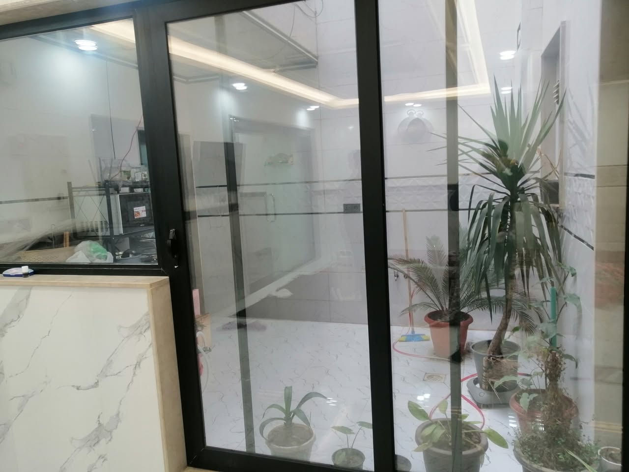 دار للبيع حي الرفاق زيرو طابقين المساحة 200م الواجهة 10م بناء حديث الاتجاه قبلة للتواصل ☎️ *********** مكتب عدي ال قبع للاستثمار العقاري والاستشارة الهندسية
المثنى شارع المسبح
