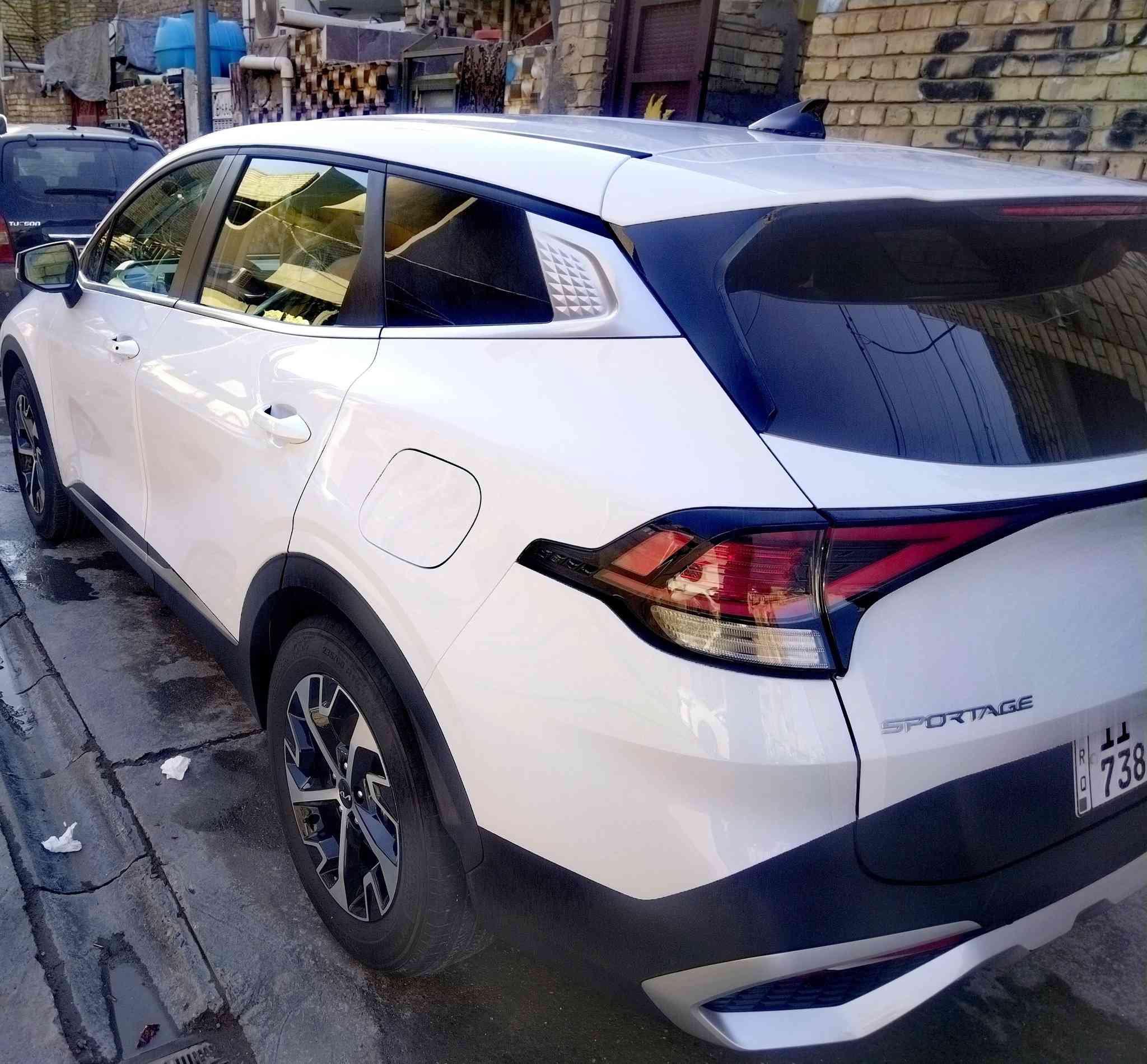 السلام عليكم سبورتج  ٢٤ امريكي ماشي ١٤ الف  حادثه جاملغ امامي سعر ١٩٨  رقم تلفون *********** بغداد الشعب
