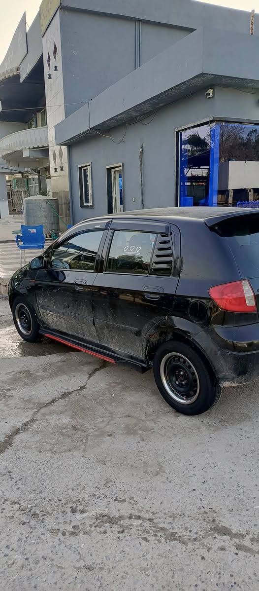 Hyonda Gitis بۆفرۆشــــــــــــــــــــــتن
مــــــــــــــۆدیل2008
گێر و مەکینە بێ عەیبە 
گێر عادیە مەکینە گەورە 
سەیارەکە دوبەیە 
4جام کارەبا 
شاشە ئایپاد لایت زینۆن قوفل مەرکەزی
گەرمی وفلچەو کارەبای و هندربرێک و هەموو شتێکی زۆر مەزبوتە مالی فەقیرە بەنزین زۆر کەم دەخوات مالی دلیڤەریە خوار هەموو بازار دەفرۆشم گۆرینەوەش دەکەم لەسەر دڵ گرتن قست و قەرزم نیە تکایە
ژم:*********** أربيل, العراق
