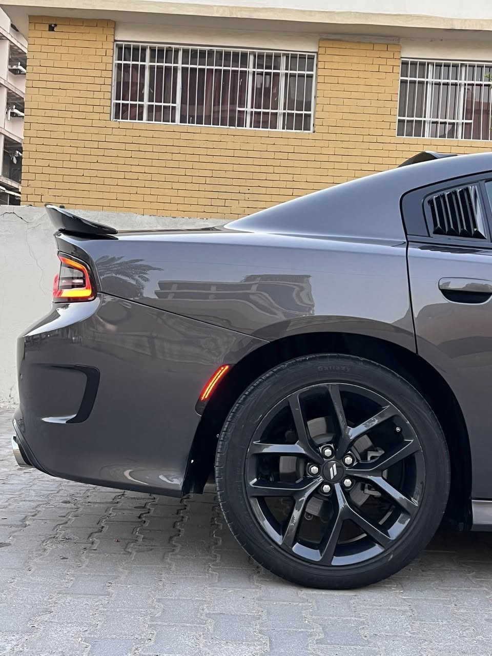 سلام عليكم جارجر 2023 اصل كامل بدون نقص رقم بغداد بسمي 6سلندر 3600 دخول جديد  تو ويل شاشه جبيره كامره بصمه تشغيل وابواب كشن حضن كهرباء تخم تاير ويل GT بيه جالملغ وبنيد وداير مال جاملغ الخلفي السعر 210$ وبيه مجال بسيط مكان السياره المنصور 

‭0771 429 3525‬
