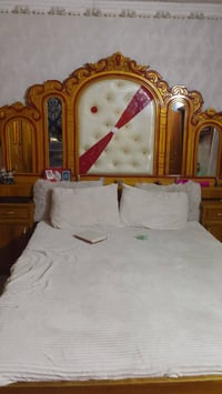 يالله غرفه عراقي للبيع اي ضرر مابيهه سعر650وبيه مجال لشراي مكانه بغداد...