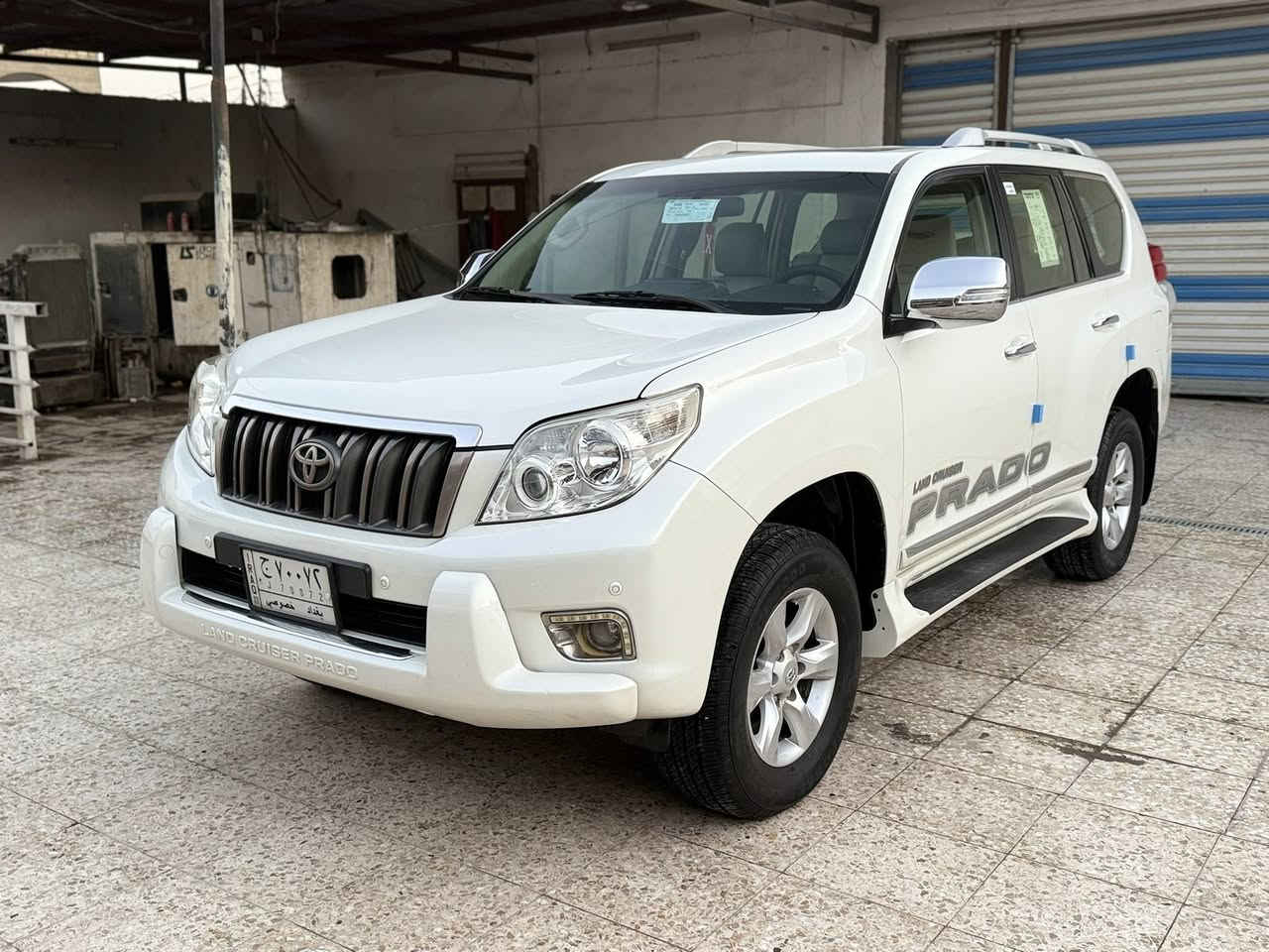 السلام عليكم برادو كويتي 2012 سعرها 270 ورقة رقم بغداد بسمي فوول مواصفات مكفوله كفالة عامه على الفحص سيارة جديدة جدا وجاهزة ما بيه اي نقص محرك كير مكفولات صدر امامي خلفي جديد تخم تاير جديد سيارة جديدة على وضع الشركة ماشية 130 للاستفسار *********** السعر 270 ورقة مكان بغداد
