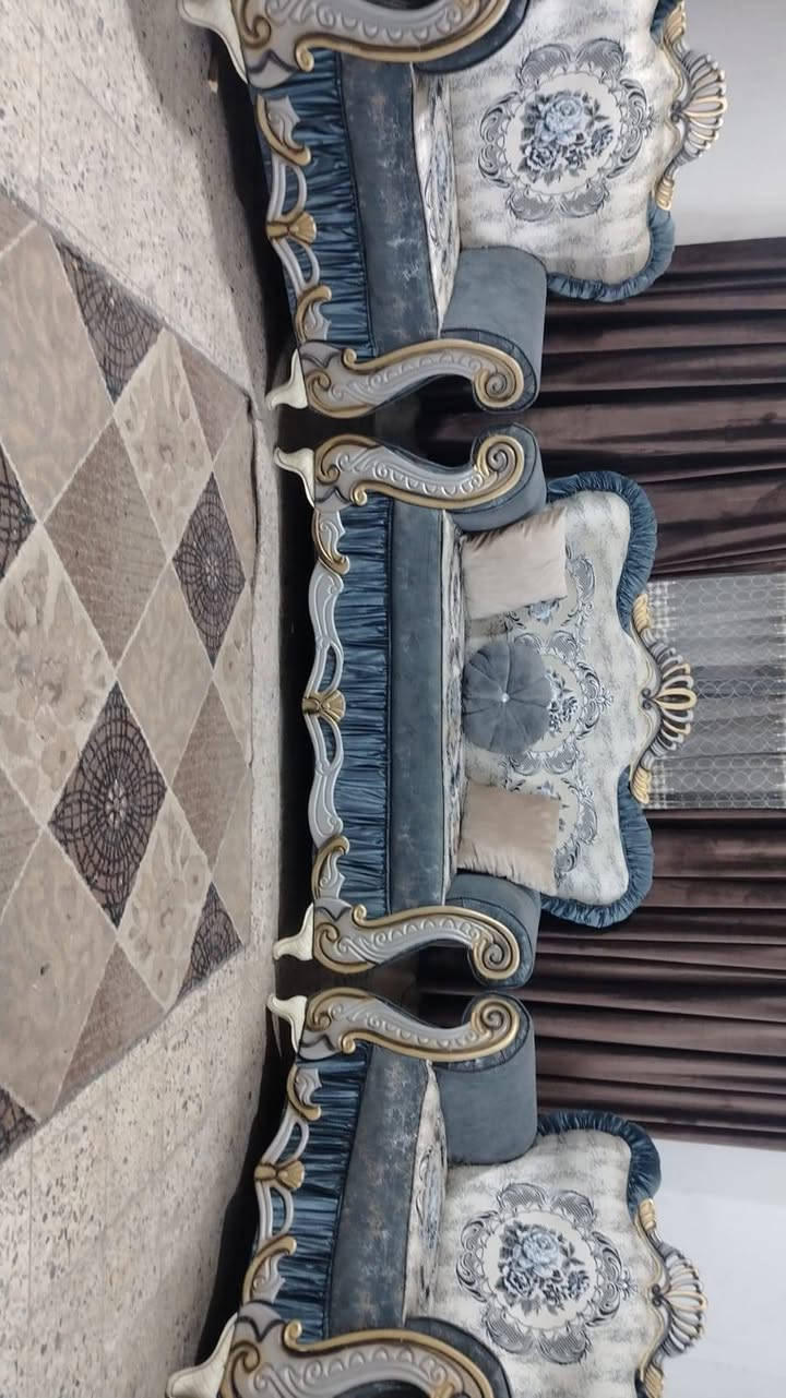 تخم 10مقاعد 💺اخو الجديد تزكام بلوك اسود تفحص وتاخذ اي ضرر مابي سعرة 400وبي مجال ***********واتساب
