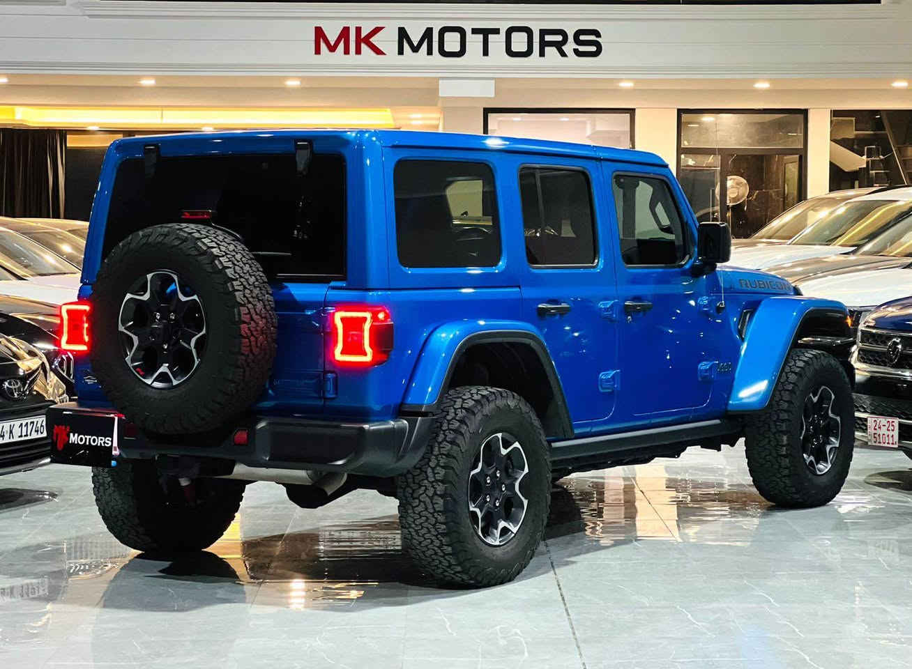 Jeep Wrangler 2023 rubicon 4xe
جيب رانگلر مواصفان روبيكون ٢٠٢٣ 
جملغ و نص بوند صبغ بدون دواخل بدون شاصي ، ، ارباك ستيرن مرجع بلادي ،ماشية ٤٢٠٠٠ مايل ، مواصفات روبيكون معروفه فول فول ، بدون رقم باقي ترقيم ٩٠ أيام ، موجود بدهوك 
*********** 
سعر ٢٩٨$ دهوك, العراق

