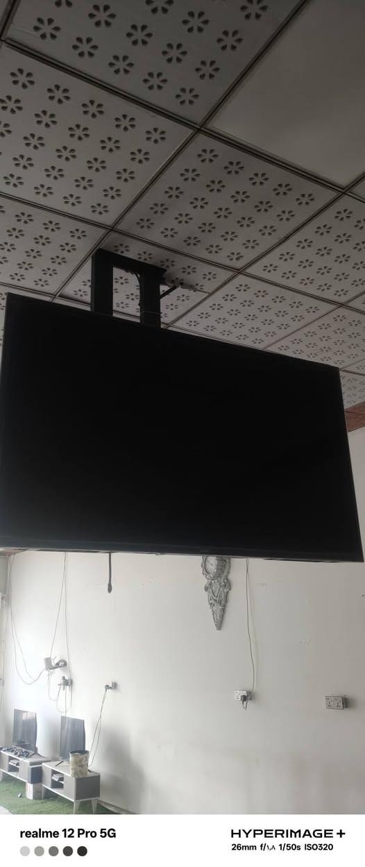 السلام عليكم🔴
غراض كوفي للبيع  باسعار مناسبه 💫

ميز بليارد 🎱

شاشه اندرويد يوتيوب عدد 2 حجم 55 الكبيره 

لازمه اندرويد حجم 34 يوتيوب 

نراكيل خشب صاج ابو التنفيس 21 

ميز محاسب 

كونفيره حجم كبير 

سبالت عدد 2 طنين ونص 

كراسي حديد دوشمه عدد8

ميز بلازمه عدد 3 📺

بلي ستيشن 4 سلم مهكر كل جهاز بي 10 العاب عدد 2 

للاستفسار

(***********)
