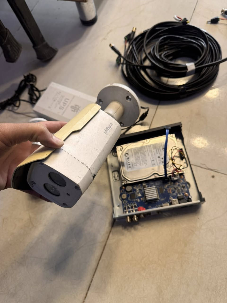 كاميرا دهوا وجهاز دهوا وكاميرا هيك فجن كيبلات محولة ماوس 65 الف واصل


**إذا كنت صاحب هذا الإعلان وتريد حذفه لأي سبب، رجاءا أرسل رسالة إلى الدعم الفني**