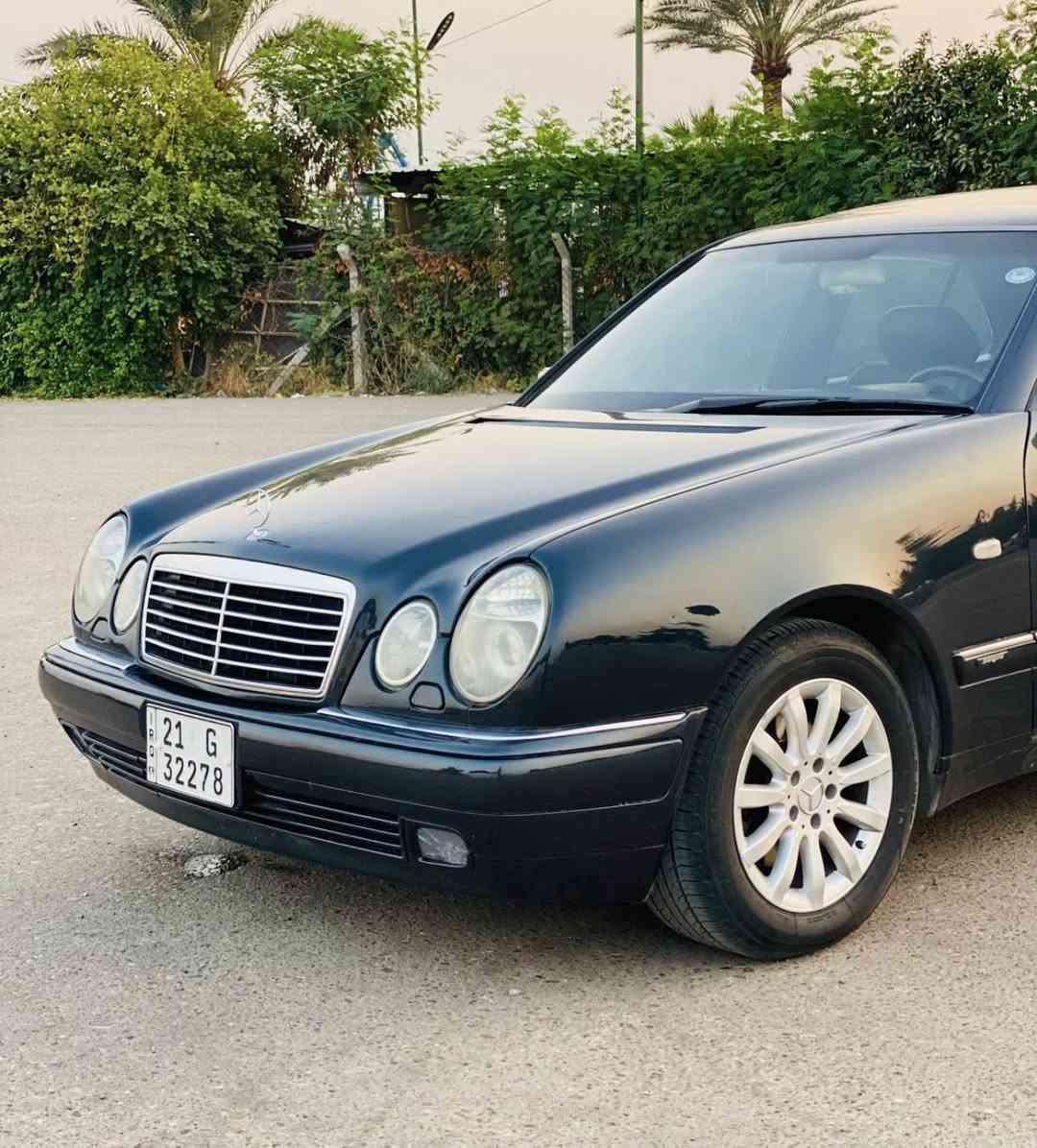 للبيع سيارة مرسيدس أم عيون 420 V8 سلندر، موديل 1997، رقم السليمانية وباسمي.

السيارة مجهزة بالكامل ومتعوب عليها، تخم جديد وحدادية كاملة مع تايرات جديدة، وماشية مسافة قليلة. الداخلية بحالة ممتازة ونظيفة جداً.

السيارة شرط، وأفضل من الصور، ولا توجد فيها أضرار أو حوادث. تم صبغ صفحة واحدة فقط لأغراض تجميلية. الضرر الوحيد كان في الباب الخلفي وتم تبديله.

أتحمل مسؤولية كلامي بالكامل 

العنوان: صلاح الدين – قضاء الضلوعية.

السعر: 130 وبيها مجال للطيبين

للاستفسار:

***********

***********

