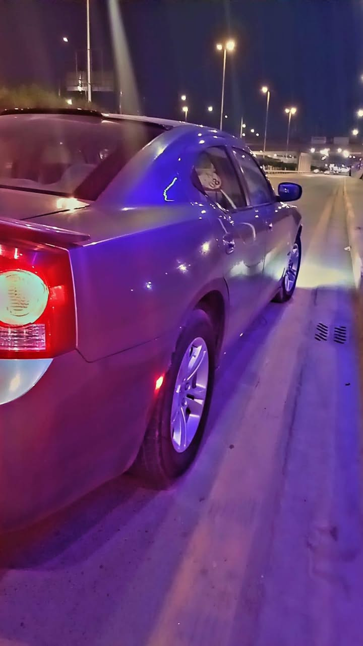 SRT
السلام عليكم 
جارجر SRT
مكينه 3500 مكفوله 
كير مكفول 
السياره بدون ايرباك 
2007 رقم اربيل تريد تحويل تريد وكاله 
السياره مصبوغه حزام 
السياره حلوه ما ناقصهه شي
سعرهه 98 وبيهه مجال 
مكاني بغداد البلديات
***********
***********
