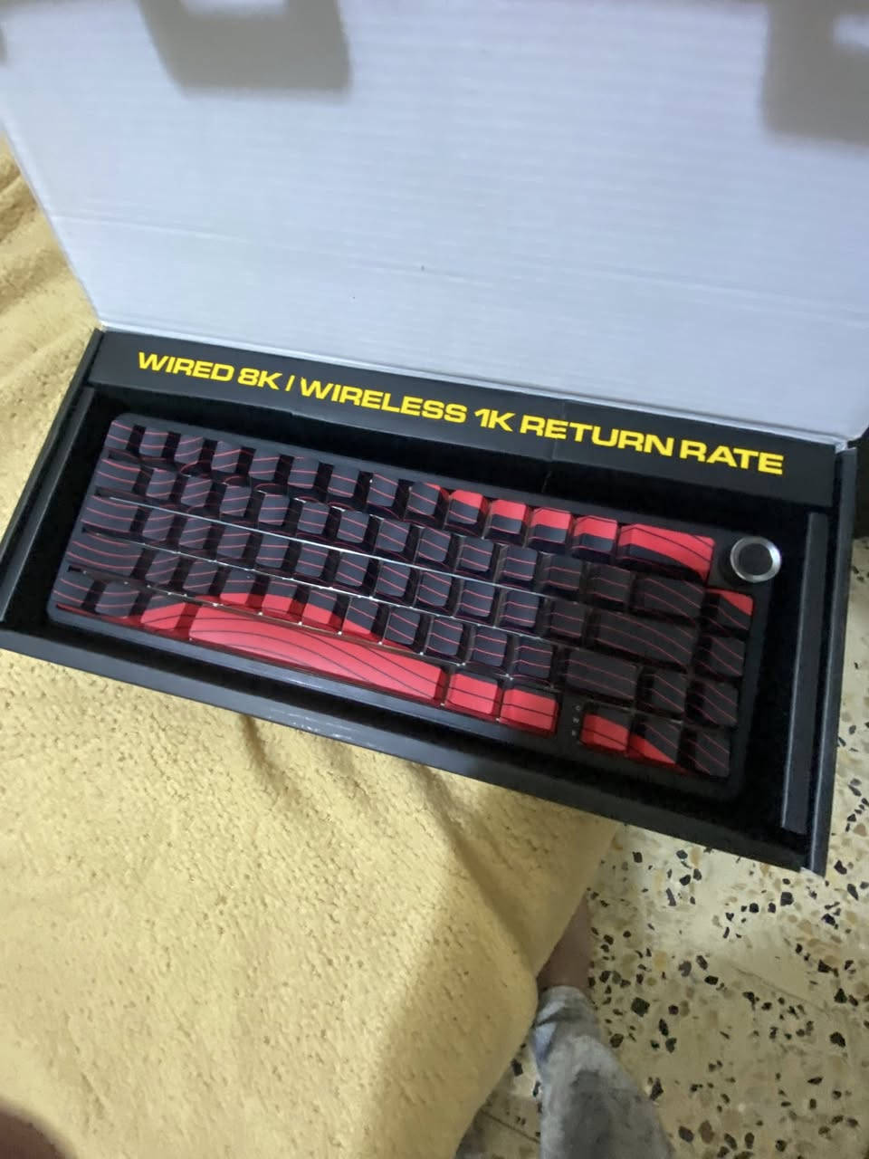 سلام عليكم ملحقات pc للبيع
كرسي سعره 75 قفل 
سماعات steelseries 7 كامل غراضها عدا الكارتونه ضايعه 75 الف قفل 
ماوس 40 الف steelseries rival 650 wireless mouse
ماوس 40 الف RAZER VIPER V2pro 
كيبورد60 الف Attacx X65pro he 8k 
كيبورد ريد راكون سعره 25 
ميز تفصال نضيف جرارات هايدروليك يتعلى و يتنصى 
55*160*60 سعر 150 قفل قفل 
شاشه AOC FUL HD 180hz ips سعرها 175 قفل 
ستاند شاشه هايدروليك طبك شاشاتين سعره 35 قفل 
الغراض كلها بيها توصيل عدى الميز والكرسي تجي تاخذهم من البيت 
مكاني بغداد جميلة *********** فقط واتساب
